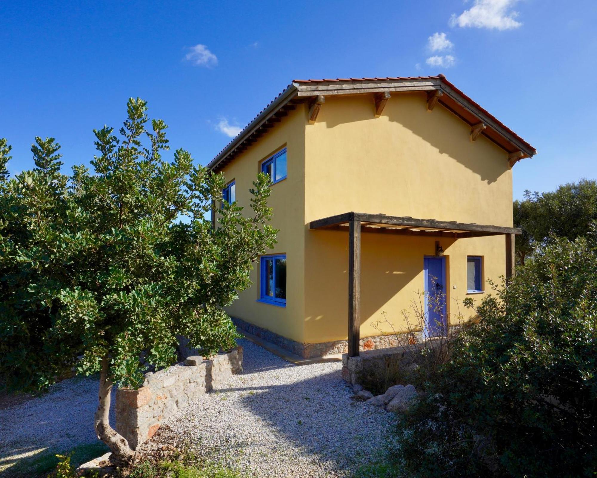 Limni Agios Nikolaos (Crete)